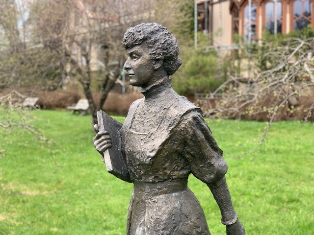 Bilde av statue