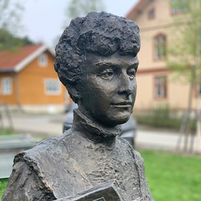 Statue Katti Anker Møller